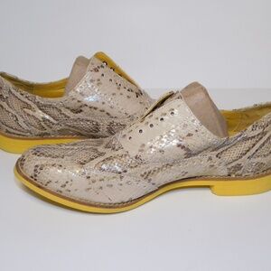 COLE HAAN Wingtip Oxfords Brown Snake Yellow Sole